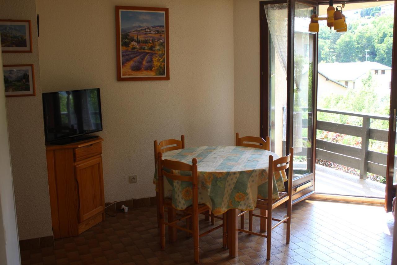 Appartement Au Calme, A Deux Pas Du Plan D Eau Embrun Bagian luar foto