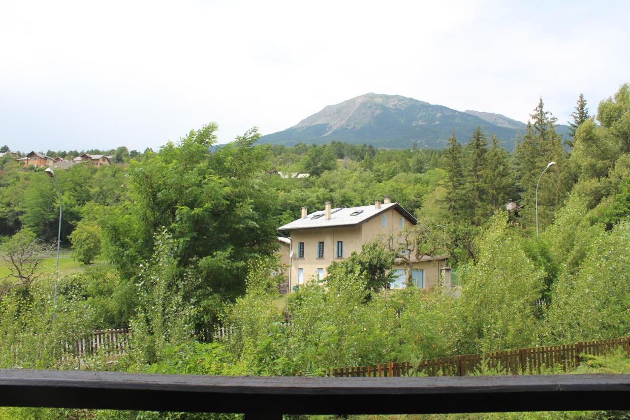 Appartement Au Calme, A Deux Pas Du Plan D Eau Embrun Bagian luar foto